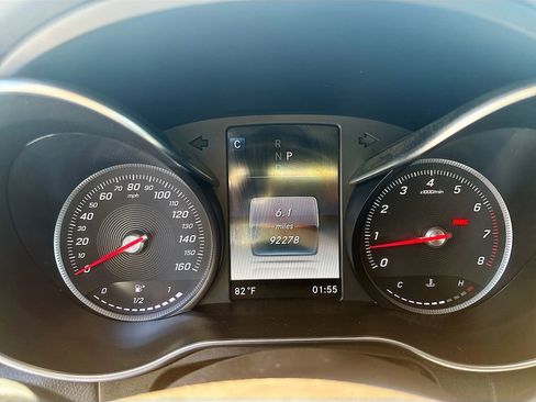Used 2018 Mercedes-Benz GLC 300 w/ Multimedia Package image 41