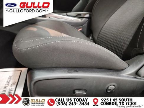 Used 2022 Dodge Challenger R/T w/ Performance Handling Group image 19