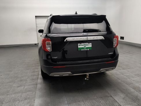 Used 2022 Ford Explorer XLT w/ Equipment Group 202A AWD/4WD image 6