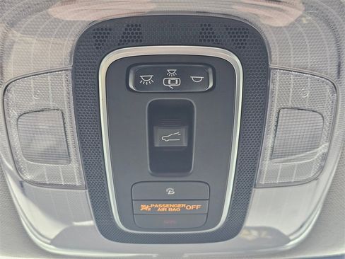 Certified 2021 Hyundai Elantra Limited w/ Cargo Package image 34