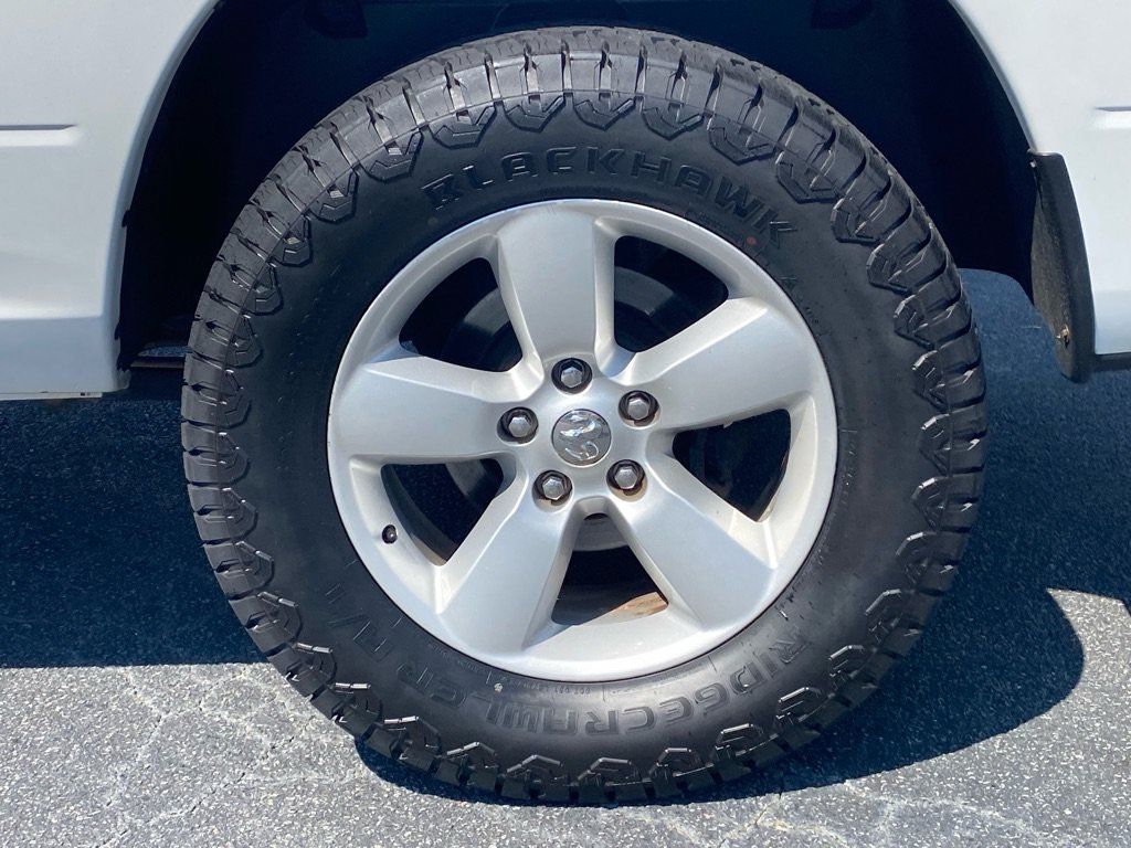 Used 2019 RAM 1500 Tradesman AWD/4WD image 14