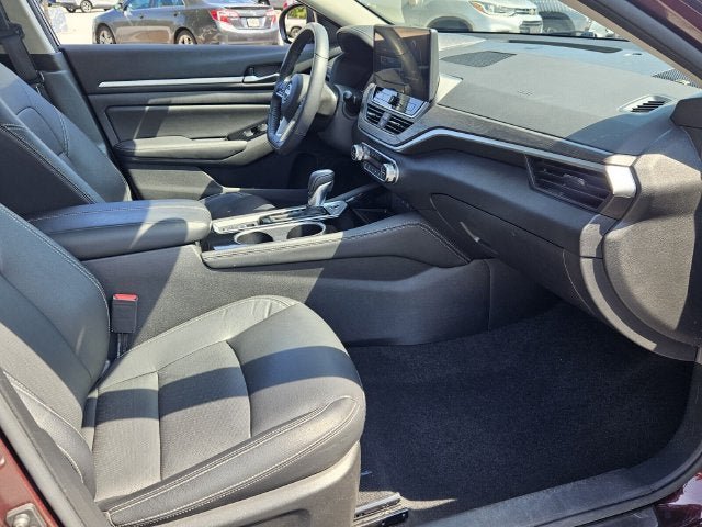 Used 2024 Nissan Altima 2.5 SL FWD image 16