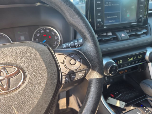 Used 2021 Toyota RAV4 XLE AWD/4WD image 15