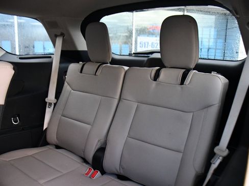 Used 2023 Ford Explorer Limited w/ Limited Technology Package image 20