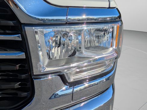 Used 2024 RAM 3500 Big Horn image 10