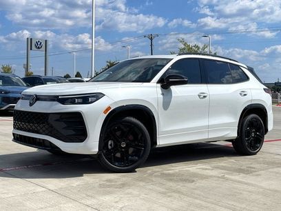 New 2025 Volkswagen Tiguan SE R-Line