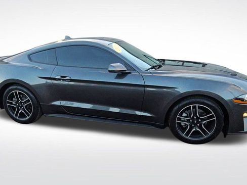 Used 2020 Ford Mustang Premium image 9