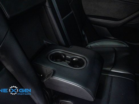 Used 2023 Tesla Model Y Performance image 48