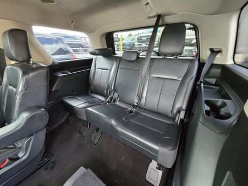 Used 2023 Ford Expedition XLT image 20