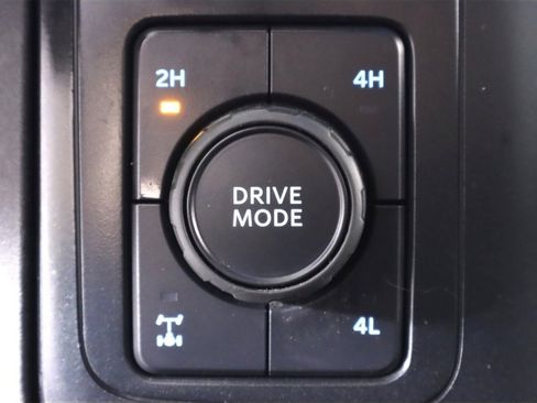 Used 2023 Ford F350 XLT w/ 360-Degree Camera Package image 28