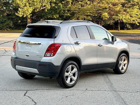 Used 2016 Chevrolet Trax LTZ AWD/4WD image 9