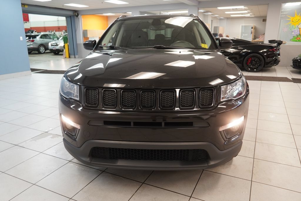 Used 2018 Jeep Compass Latitude w/ Popular Equipment Group AWD/4WD image 14