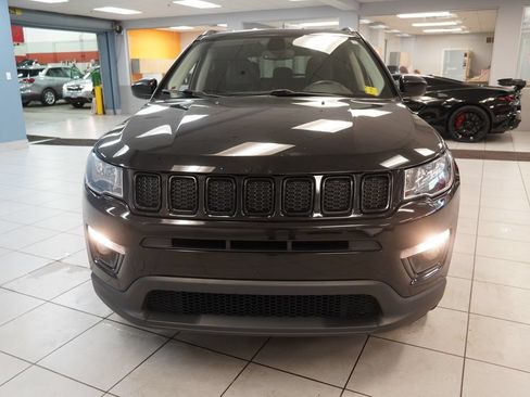 Used 2018 Jeep Compass Latitude w/ Popular Equipment Group AWD/4WD image 14