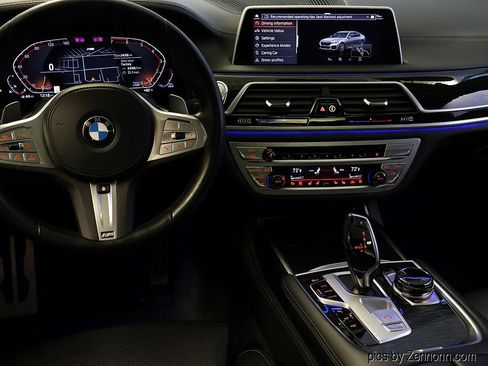 Certified 2022 BMW 750i xDrive w/ Executive Package image 16