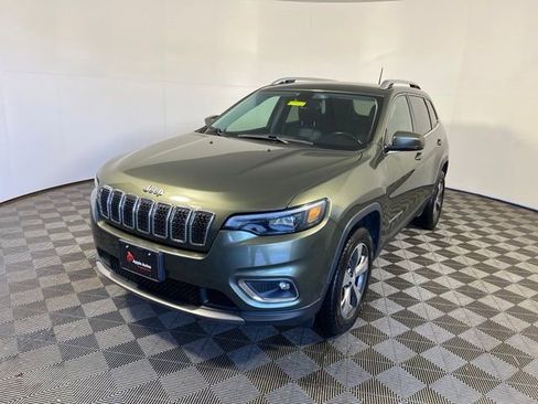 Certified 2019 Jeep Cherokee Limited w/ Trailer Tow Group AWD/4WD image 3