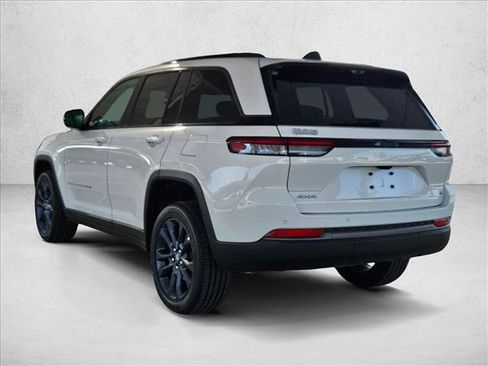New 2026 Jeep Grand Cherokee Limited AWD/4WD image 9