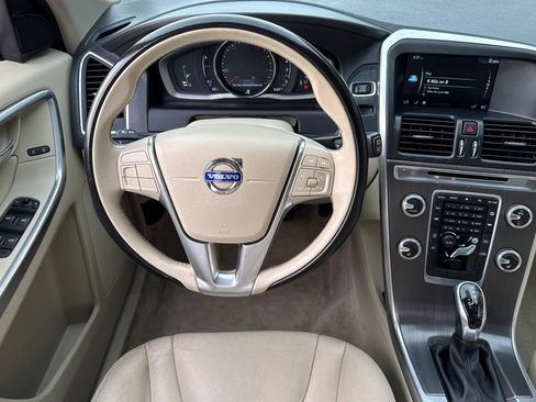 Used 2016 Volvo XC60 T5 Premier image 27