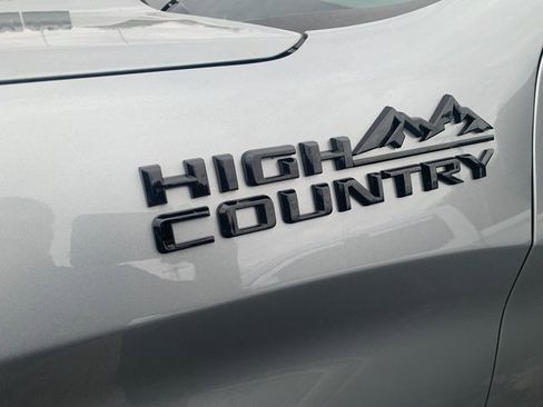 Used 2024 Chevrolet Silverado 1500 High Country image 5