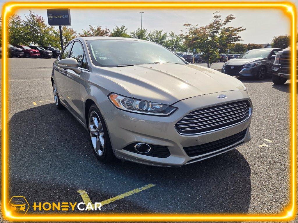 Used 2015 Ford Fusion SE w/ Equipment Group 201A AWD/4WD image 1