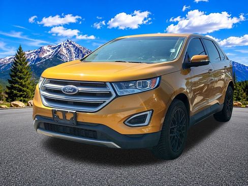 Used 2016 Ford Edge Titanium AWD/4WD image 4