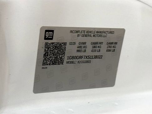 New 2025 Chevrolet Express 3500 w/ Power Convenience Package image 30