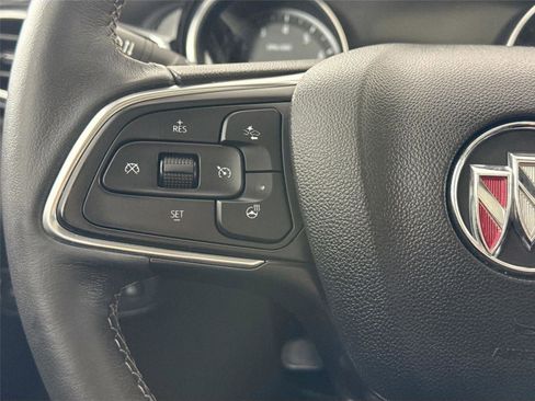 Used 2022 Buick Encore GX Essence w/ Experience Buick Package image 17