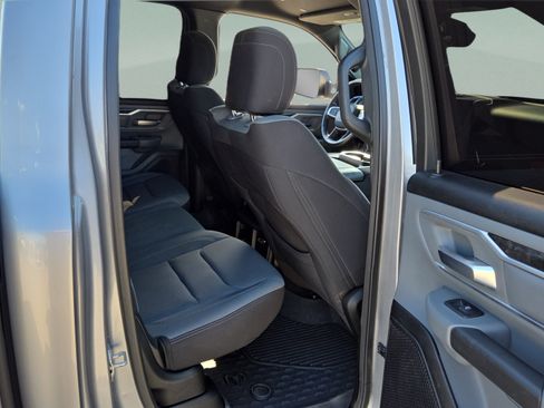 Used 2023 RAM 1500 Big Horn AWD/4WD image 18