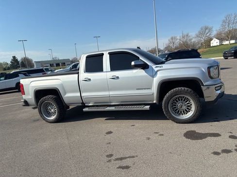 Used 2017 GMC Sierra 1500 SLE w/ SLE Value Package image 7