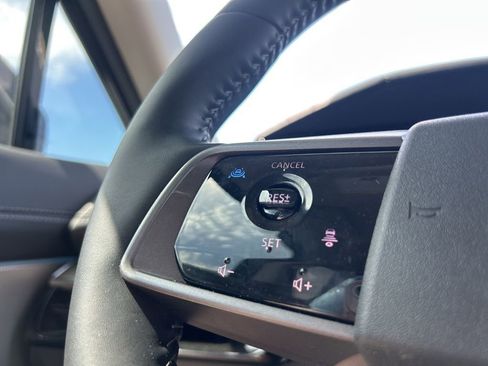 Used 2025 Nissan Murano SL image 18