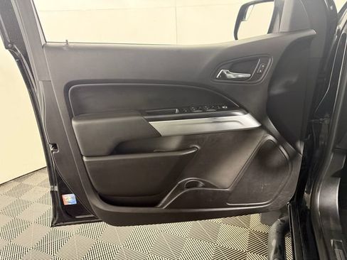 Used 2019 Chevrolet Colorado ZR2 w/ ZR2 Midnight Special Edition AWD/4WD image 22