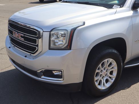 Used 2018 GMC Yukon XL SLT w/ Open Road Package image 6