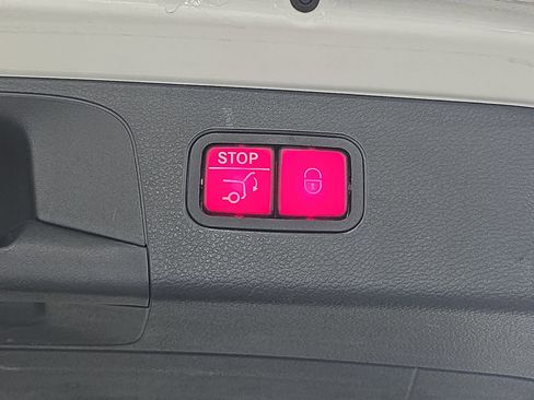 Used 2019 Mercedes-Benz GLC 300 image 13