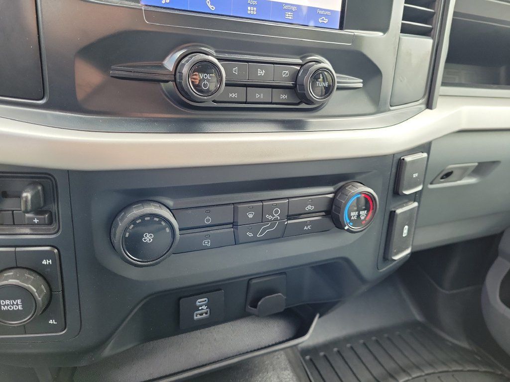 Used 2022 Ford F150 XL w/ Equipment Group 101A High AWD/4WD image 34