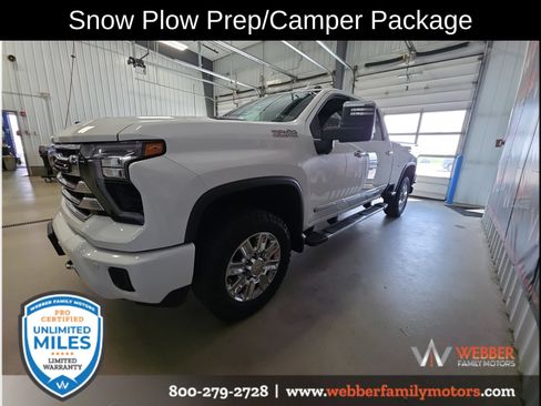 Used 2024 Chevrolet Silverado 3500 High Country w/ High Country Premium Package AWD/4WD image 14