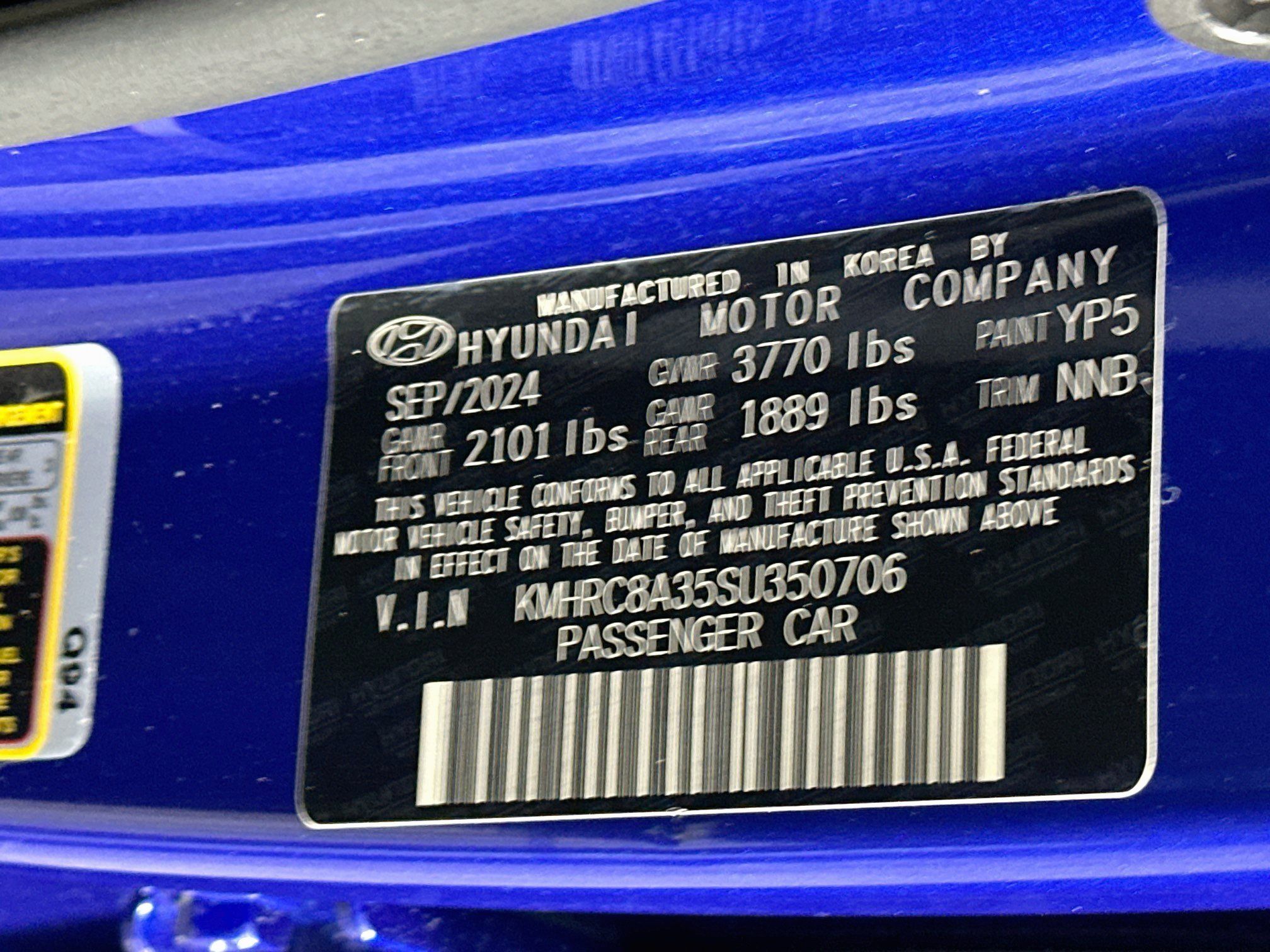 Used 2025 Hyundai Venue SEL FWD image 12