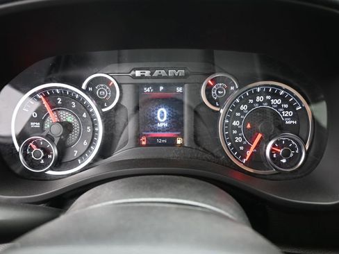 New 2026 RAM 1500 Express RWD image 32