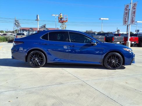 Used 2024 Toyota Camry XSE image 4