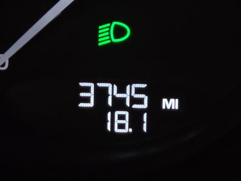 Certified 2025 Porsche Macan image 40