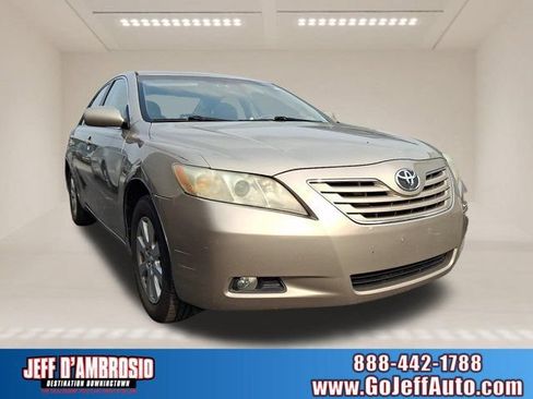 Used 2007 Toyota Camry XLE FWD image 1