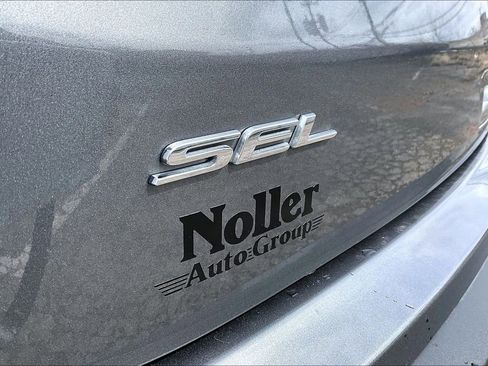 Certified 2022 Ford Edge SEL w/ Convenience Package image 8