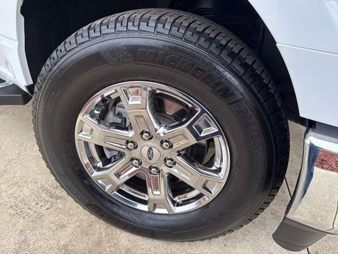 Used 2023 Ford F150 XLT w/ XTR Package image 32