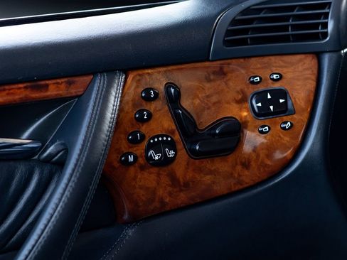 Used 2003 Mercedes-Benz CL 600 image 11