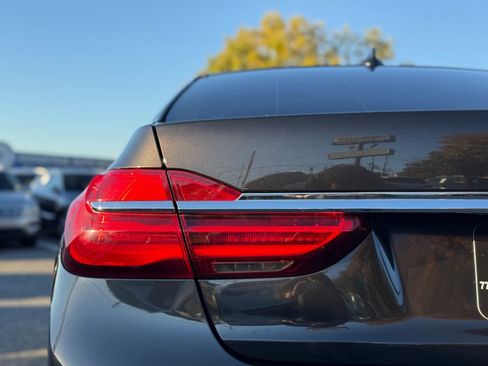 Used 2016 BMW 740i RWD image 9