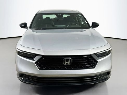 Used 2024 Honda Accord Sport image 2