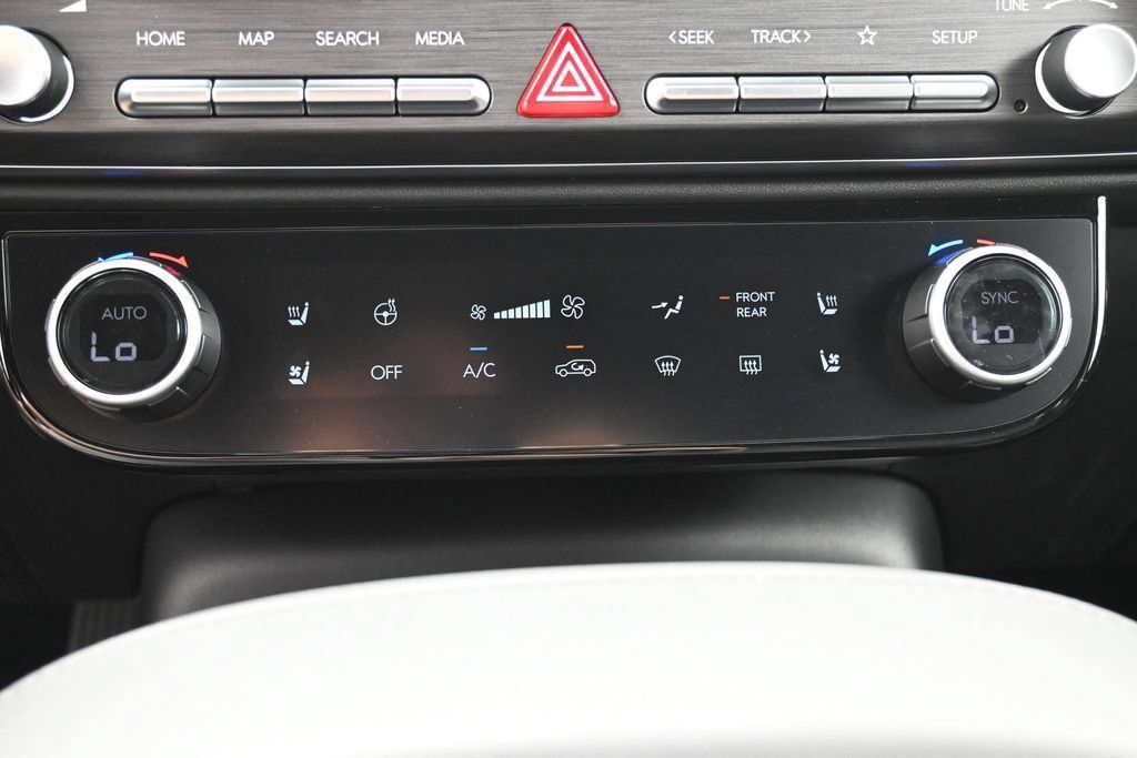 Used 2026 Hyundai Palisade Limited AWD/4WD image 25
