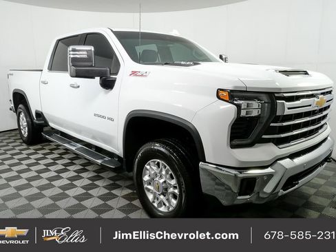 Certified 2024 Chevrolet Silverado 2500 LTZ w/ LTZ Convenience Package image 26