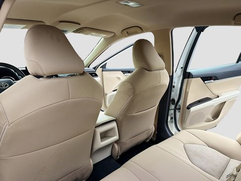 Used 2024 Toyota Camry LE FWD image 6