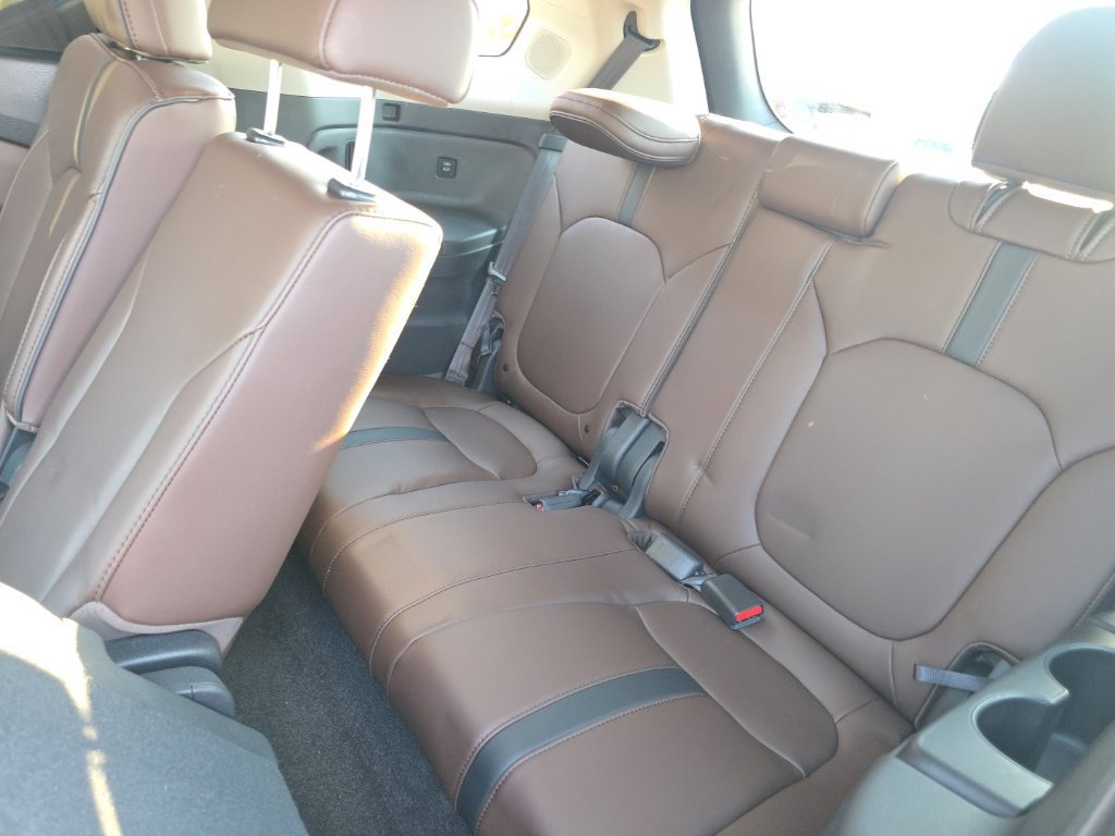 Used 2025 Honda Pilot Elite image 33