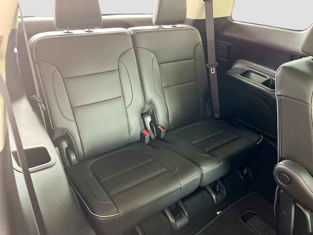 Used 2022 GMC Acadia Denali FWD image 28