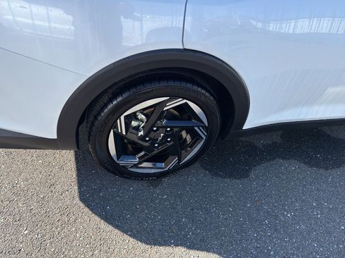 Used 2025 Kia K4 EX image 6